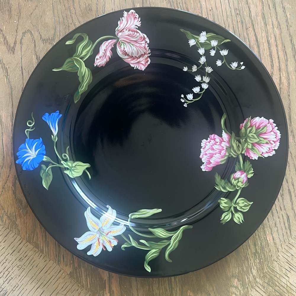 Tiffany and Co. Mrs Delaney’s Flowers by Sybil Connelly plate charger